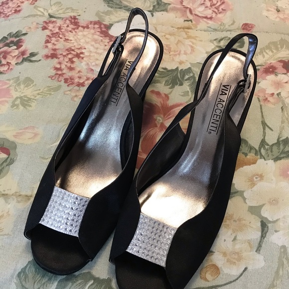 VIA ACCENTI SlingBack Buckle heels 9W, Black satin - Picture 2 of 8